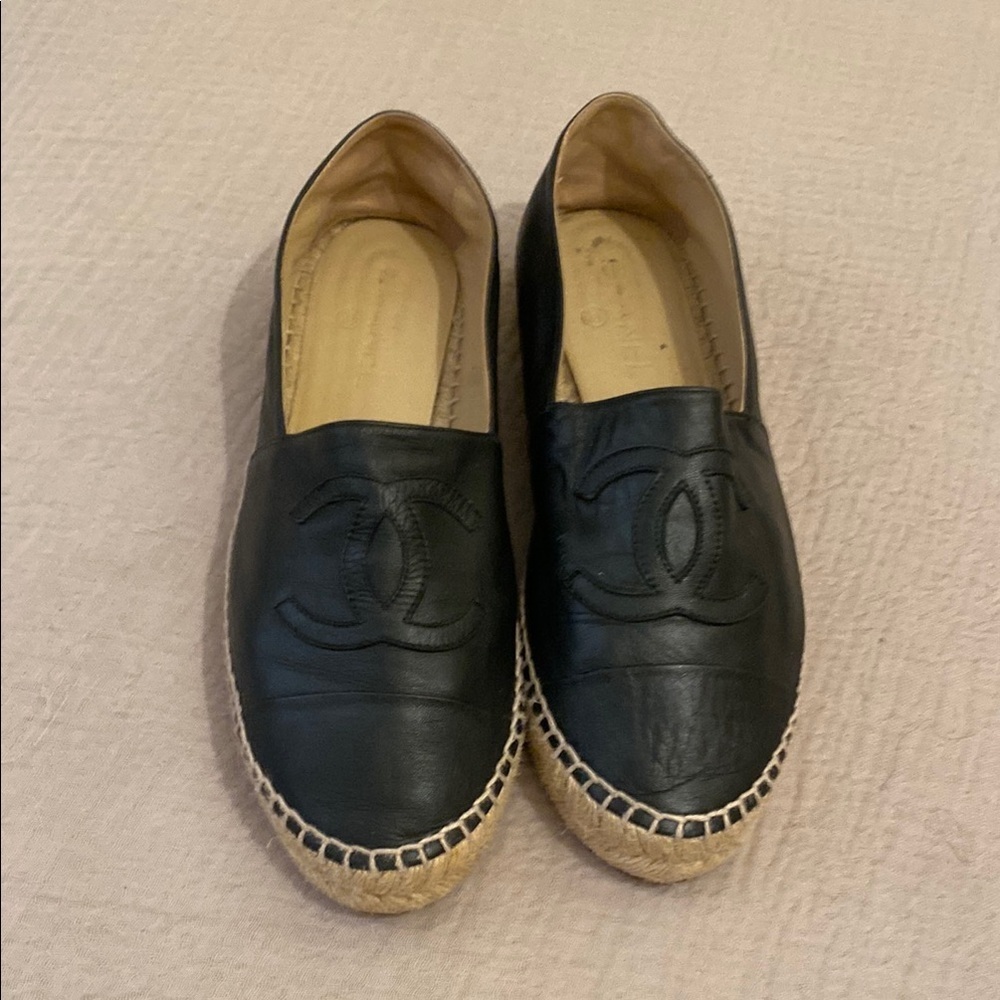 Chanel Black Leather Espadrille Flats. MG29762 Size 41
